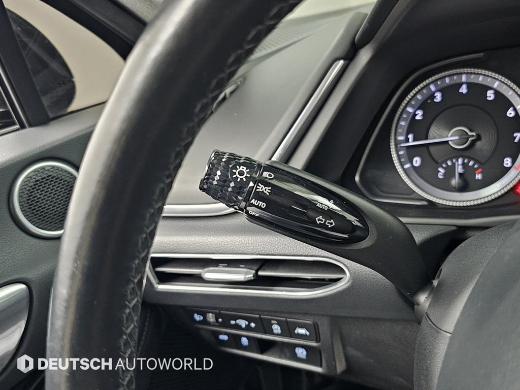 HYUNDAI Sonata - Vista 11