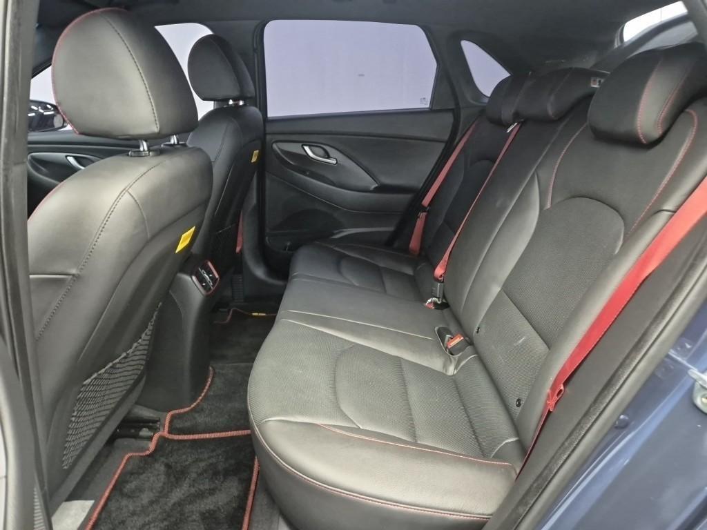 HYUNDAI i30 - Vista 12