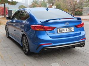 HYUNDAI Avante - Vista 8