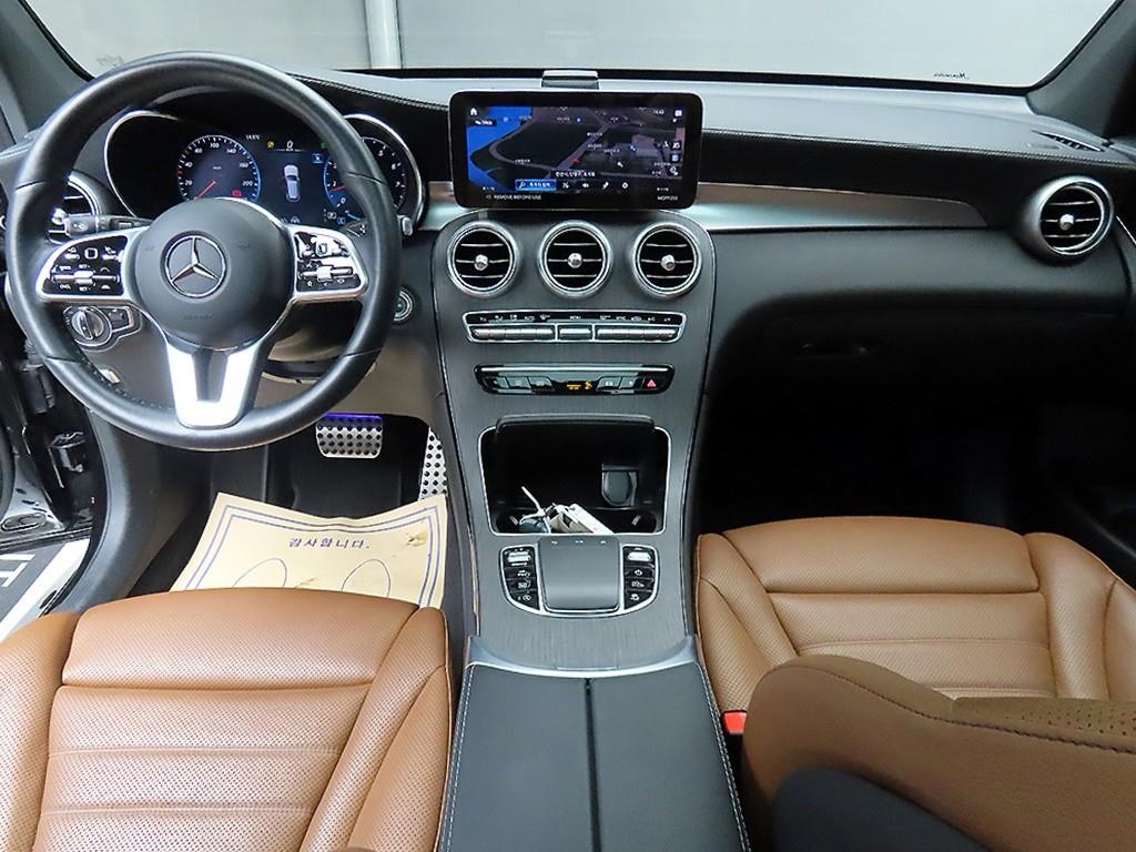 Mercedes Benz GLC Class - Vista 7