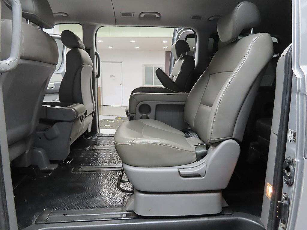 HYUNDAI Starex 2014 Gris - Importación desde Corea - HF Imports Iquique - Foto 9