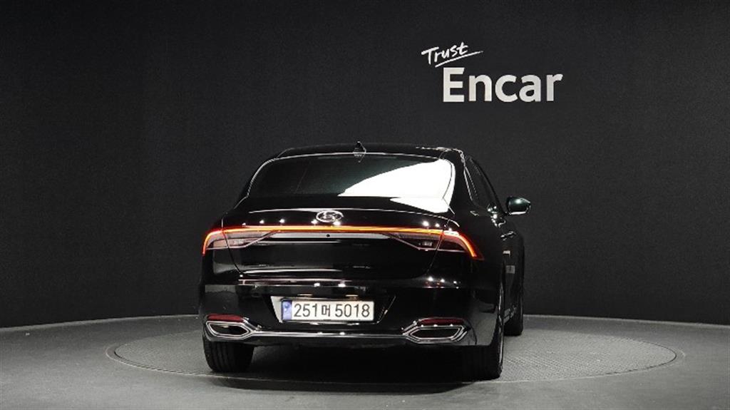 HYUNDAI Grandeur - Vista 4