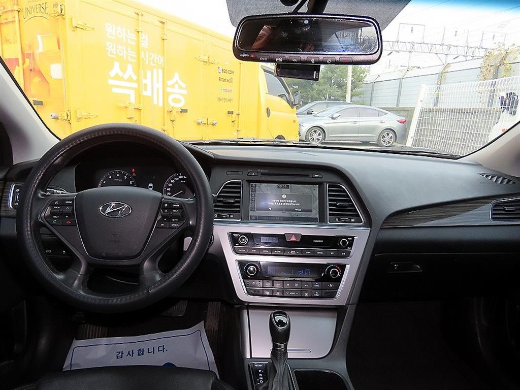HYUNDAI Sonata - Vista 7