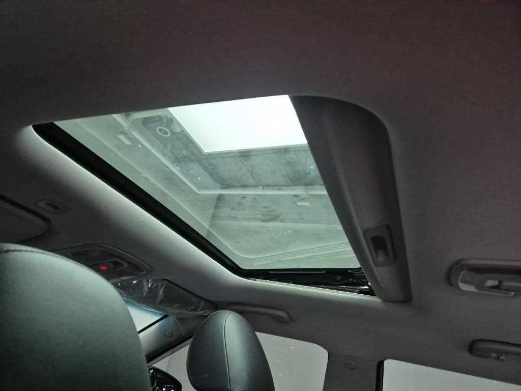 Ssangyong Tivoli 2016 Negro - Importación desde Corea - HF Imports Iquique - Foto 13