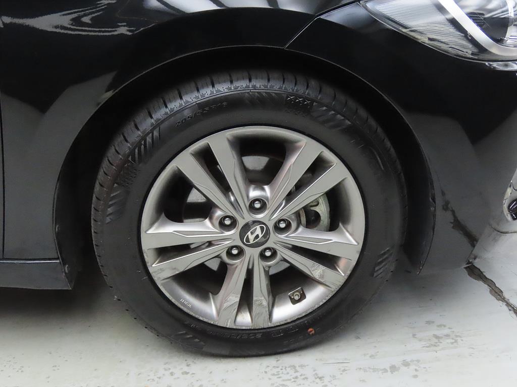 HYUNDAI Avante 2016 Negro - Importación desde Corea - HF Imports Iquique - Foto 17