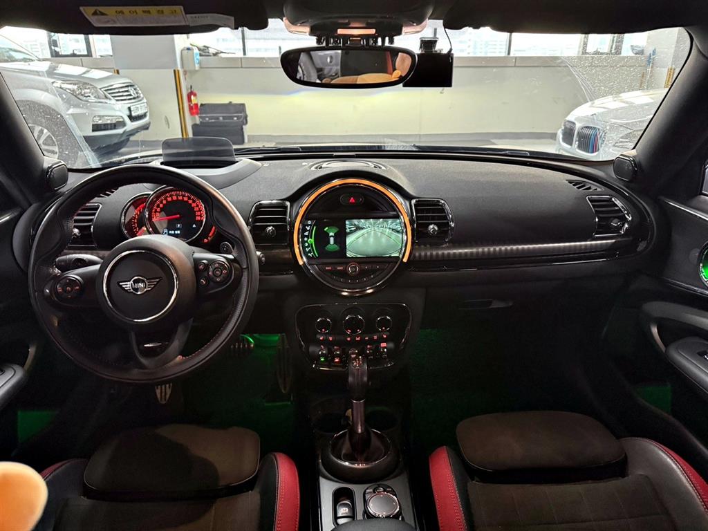 Mini Clubman - Vista 6