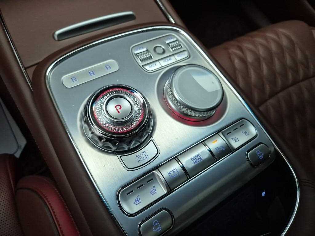 Genesis G90 - Vista 8