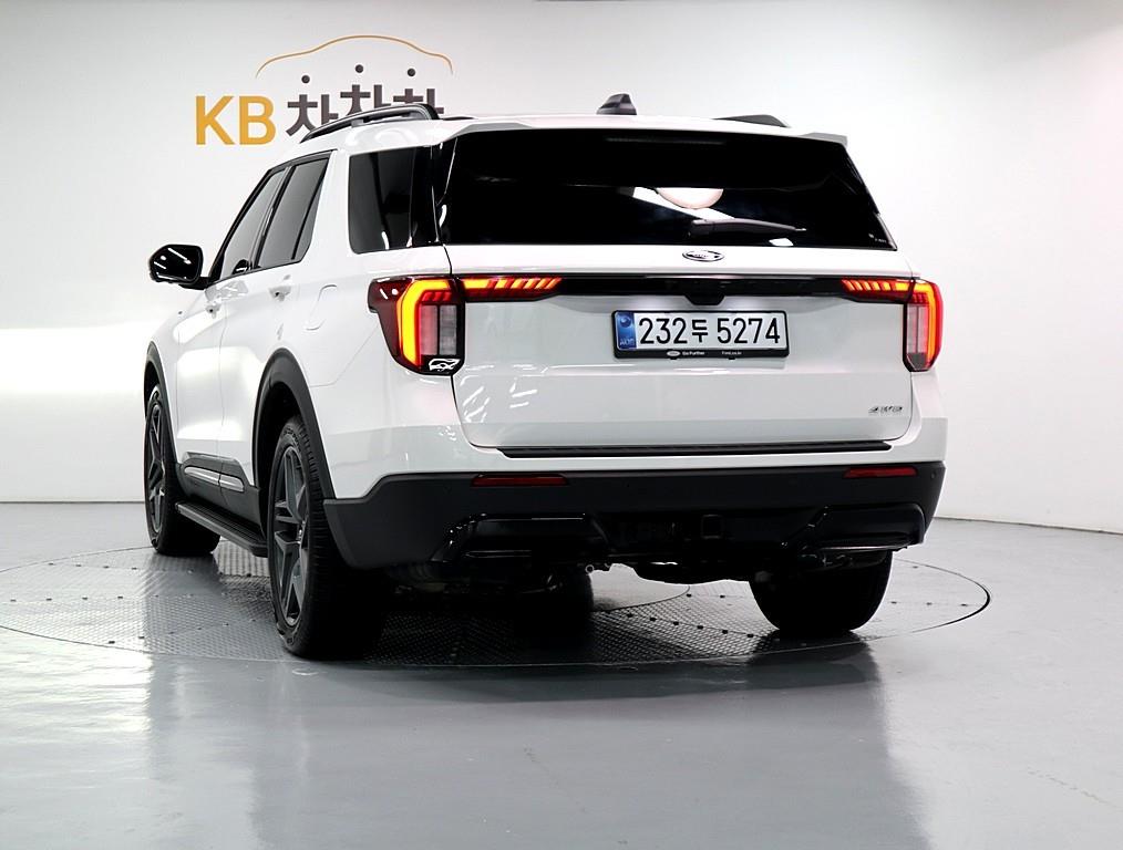 Ford Explorer - Vista 4