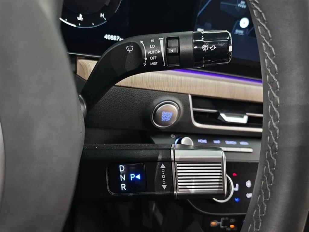 HYUNDAI Sonata - Vista 9