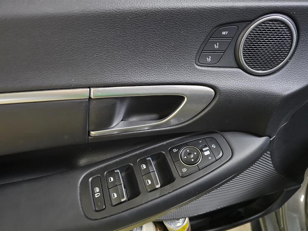 HYUNDAI Sonata - Vista 8