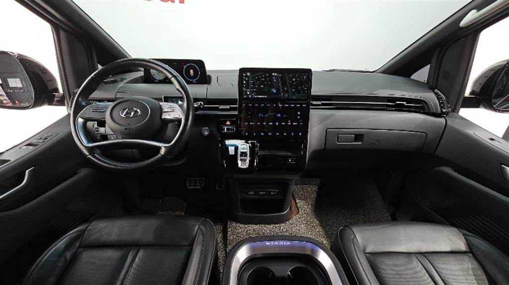 HYUNDAI Staria - Vista 6