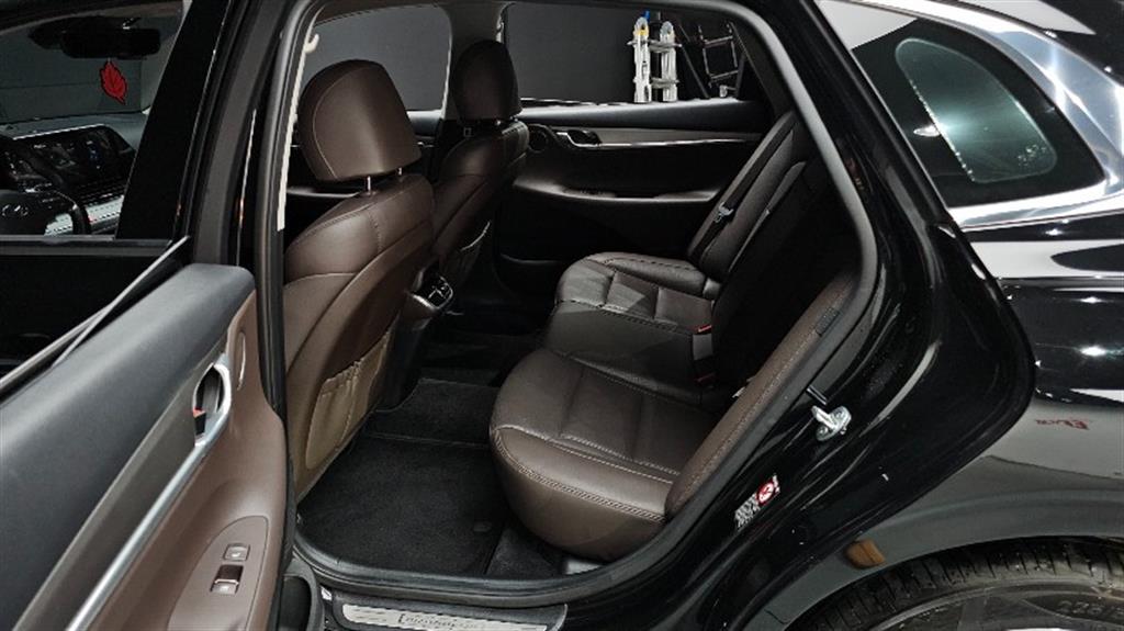 HYUNDAI Grandeur - Vista 11