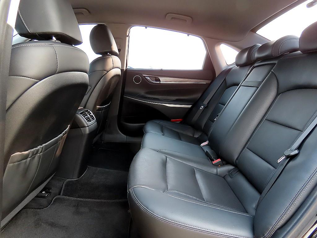 HYUNDAI Grandeur - Vista 6