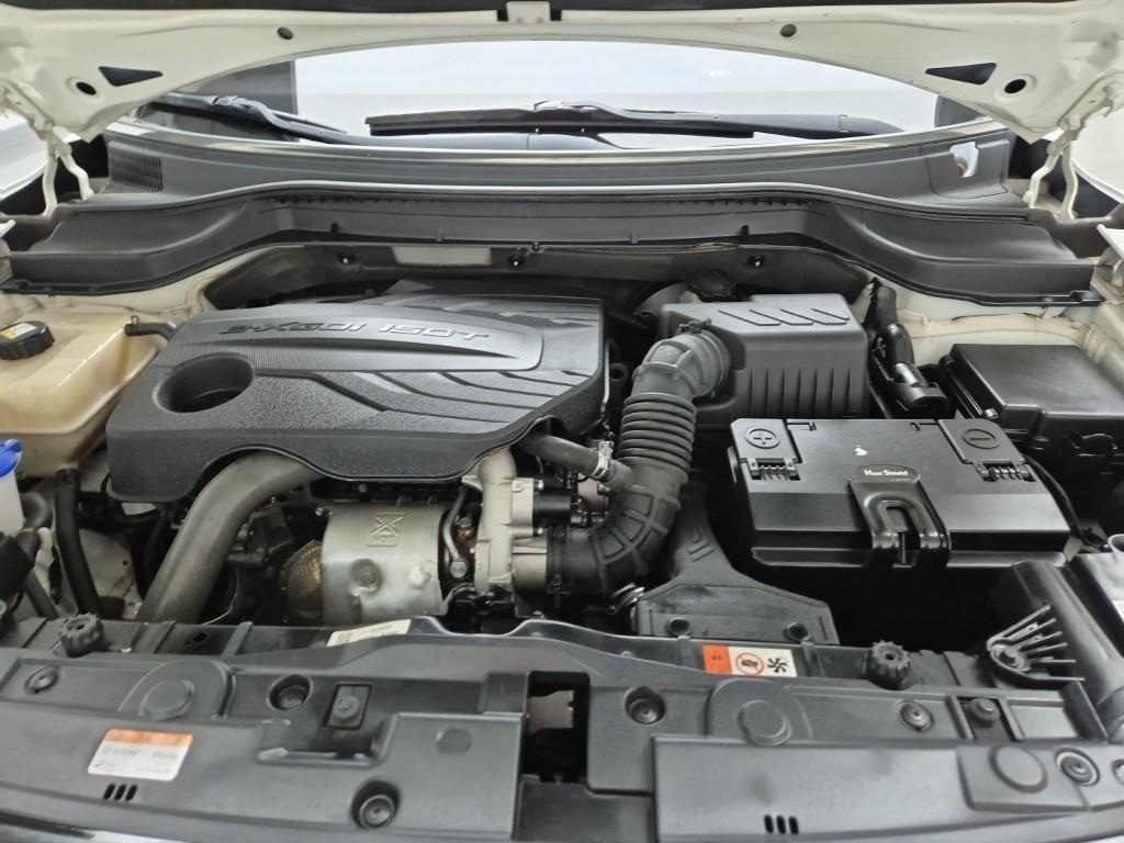 Ssangyong Tivoli - Vista 5