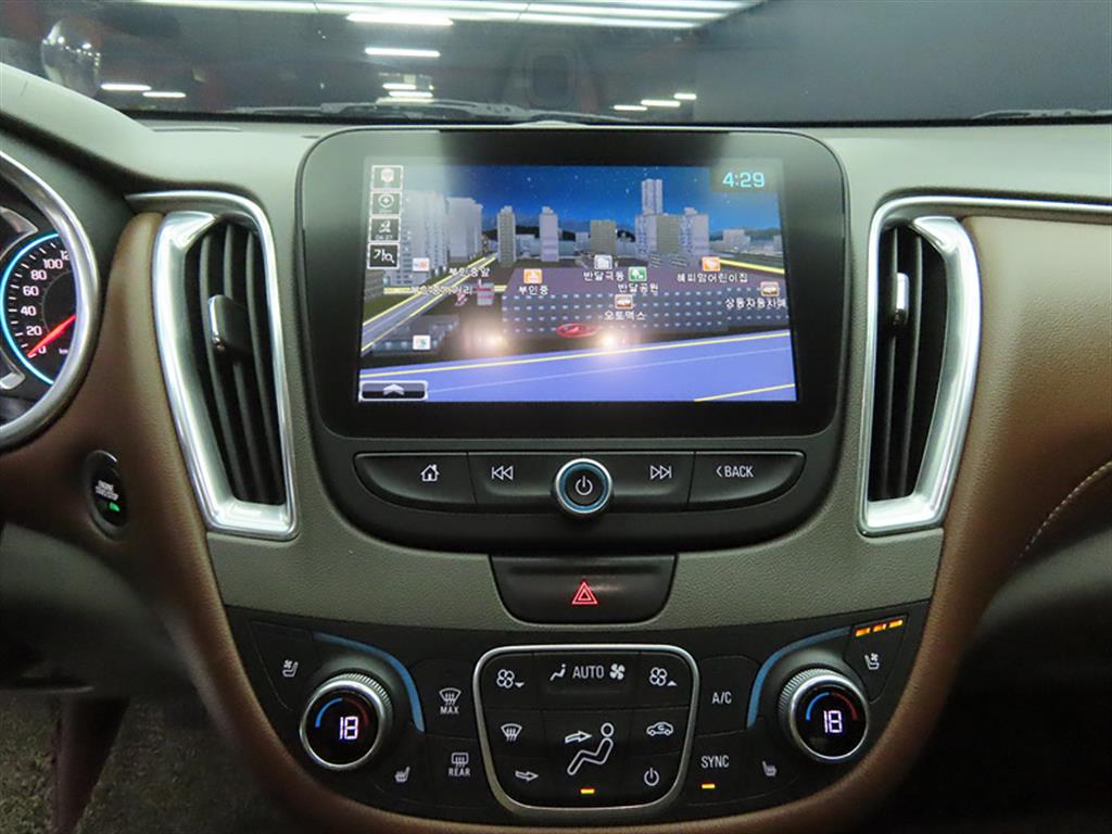 Chevrolet Malibu 2017 Negro - Importación desde Corea - HF Imports Iquique - Foto 17