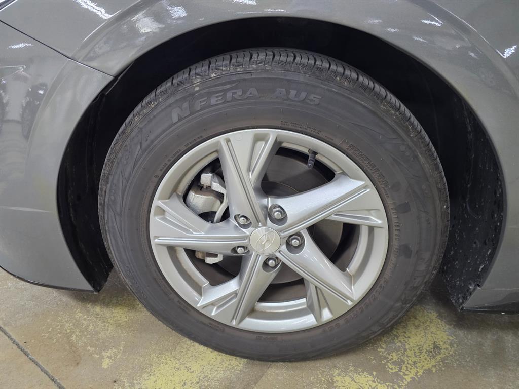 HYUNDAI Sonata - Vista 5