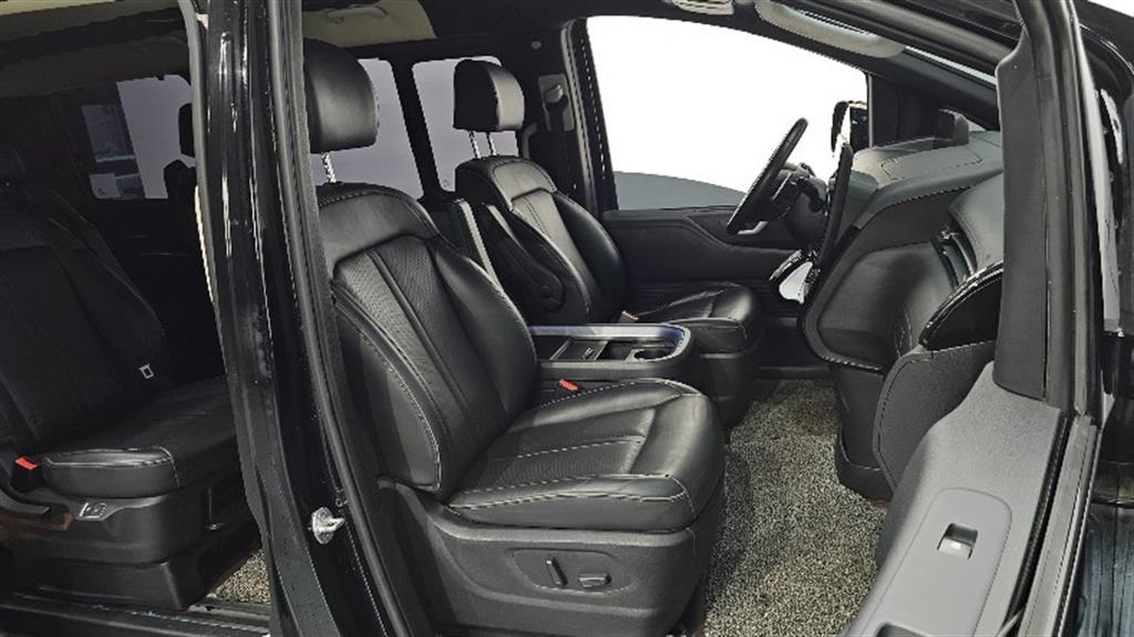 HYUNDAI Staria - Vista 9