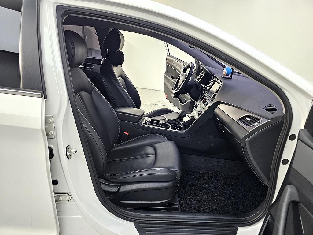 HYUNDAI Sonata - Vista 11