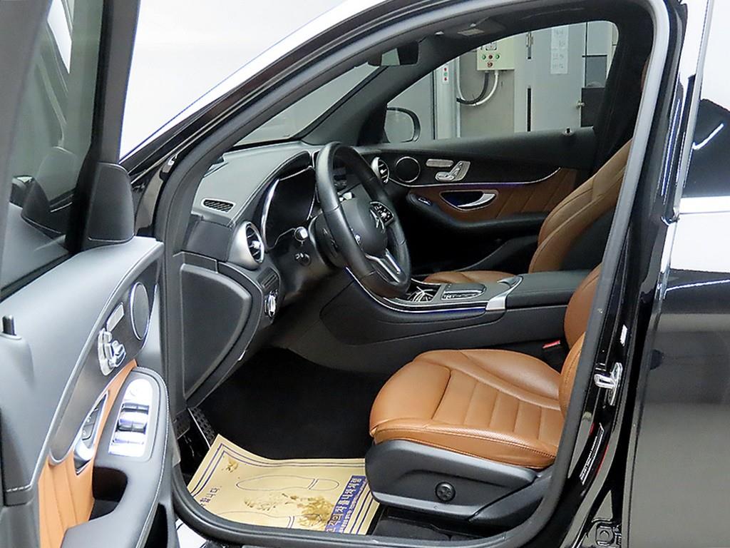 Mercedes Benz GLC Class - Vista 5