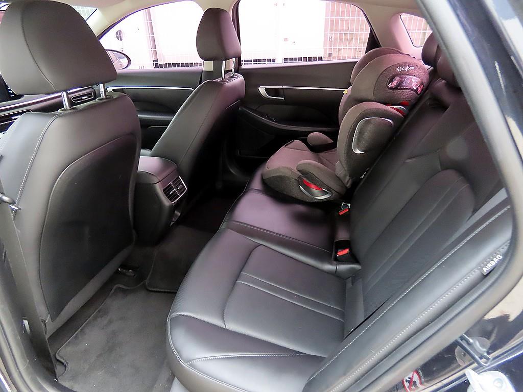 HYUNDAI Sonata - Vista 6