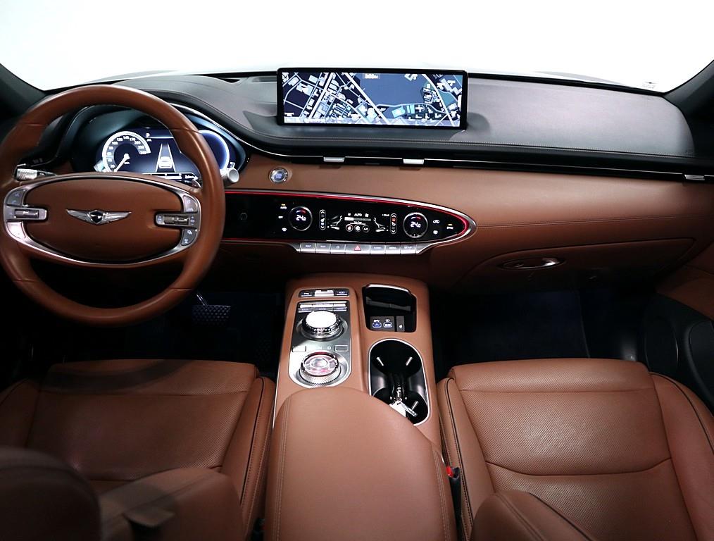 Genesis GV70 - Vista 12