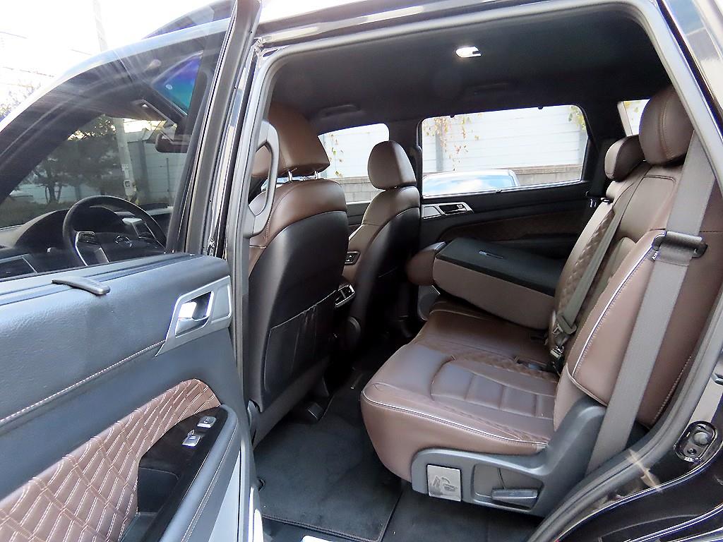 Ssangyong Rexton - Vista 6