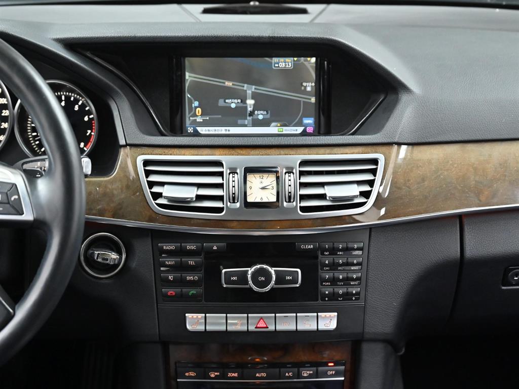 Mercedes Benz E class 2014 Plateado - Importación desde Corea - HF Imports Iquique - Foto 14