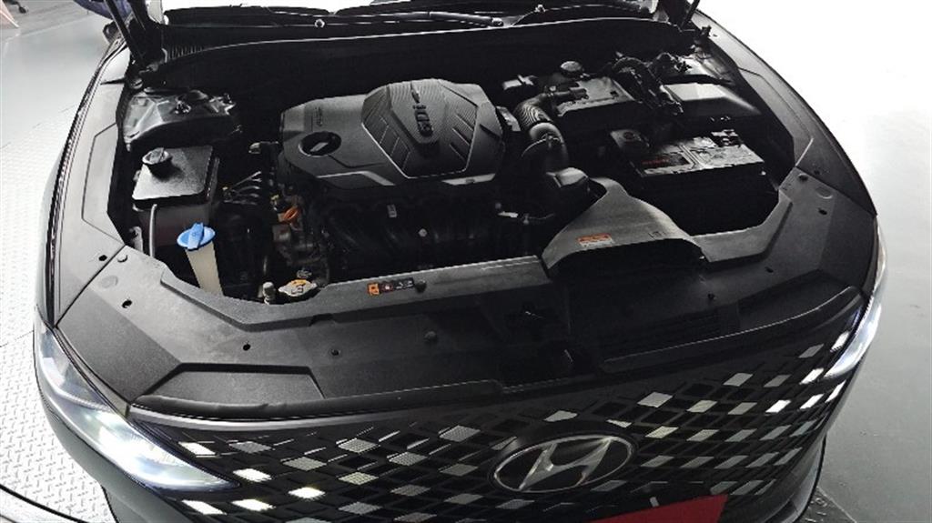 HYUNDAI Grandeur - Vista 5