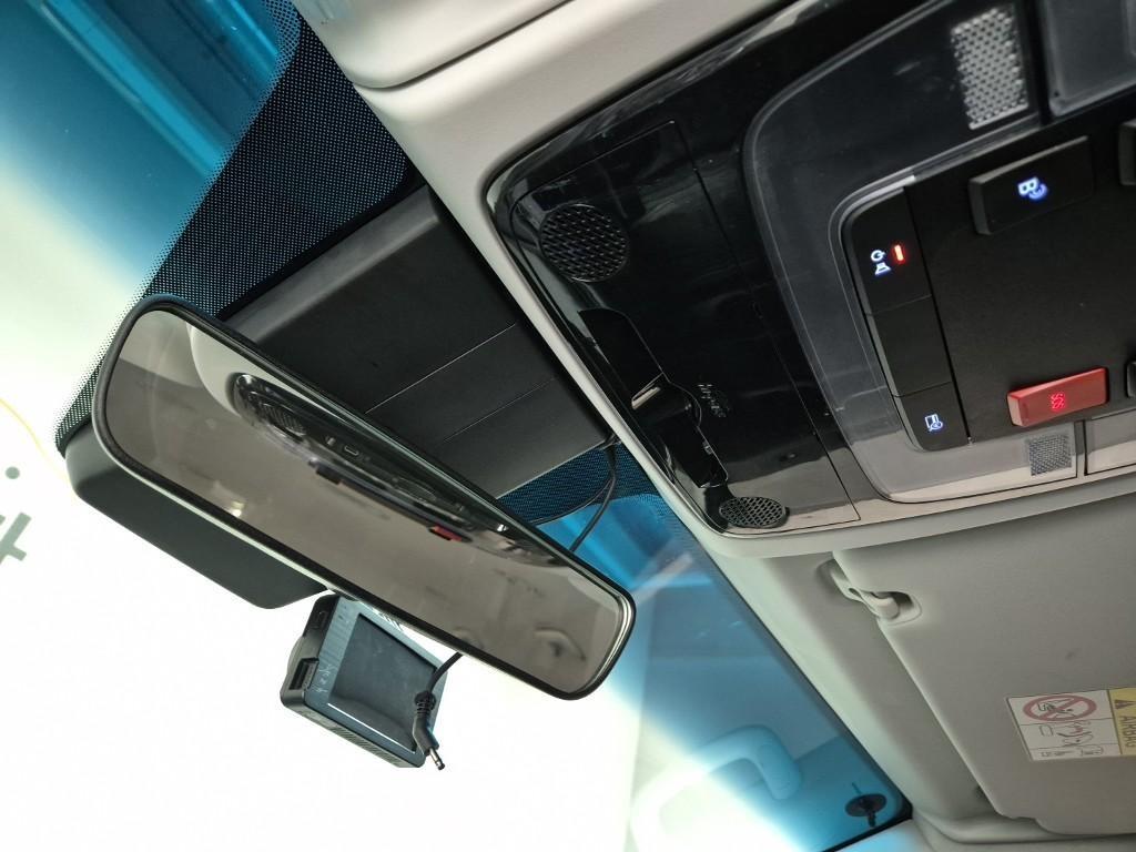 HYUNDAI Staria 2023 Plateado - Importación desde Corea - HF Imports Iquique - Foto 16