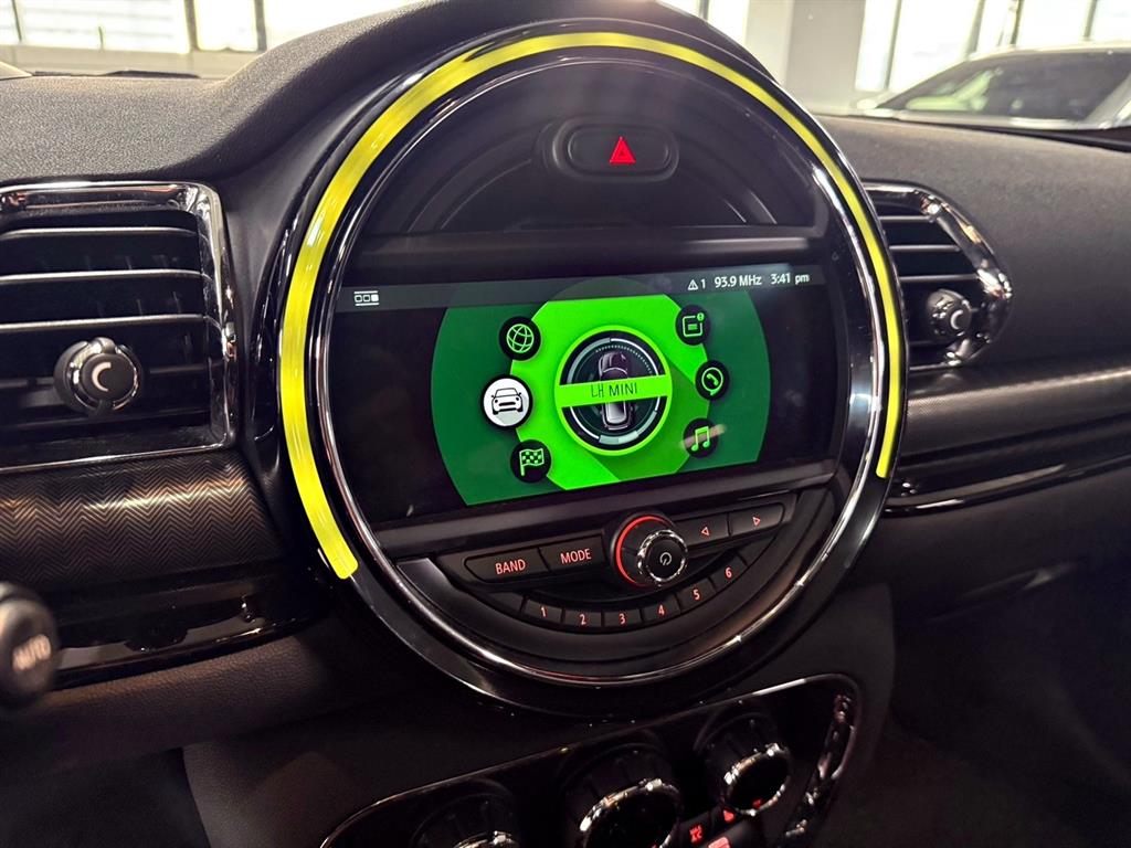 Mini Clubman - Vista 11