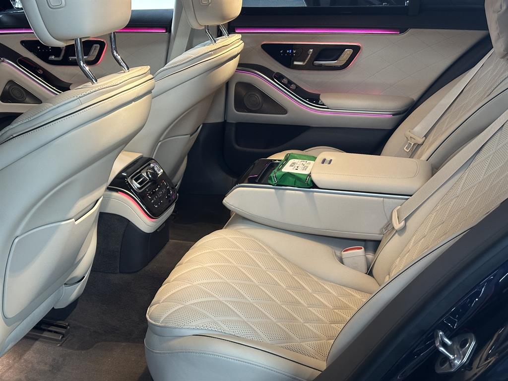 Mercedes Benz S Class - Vista 7