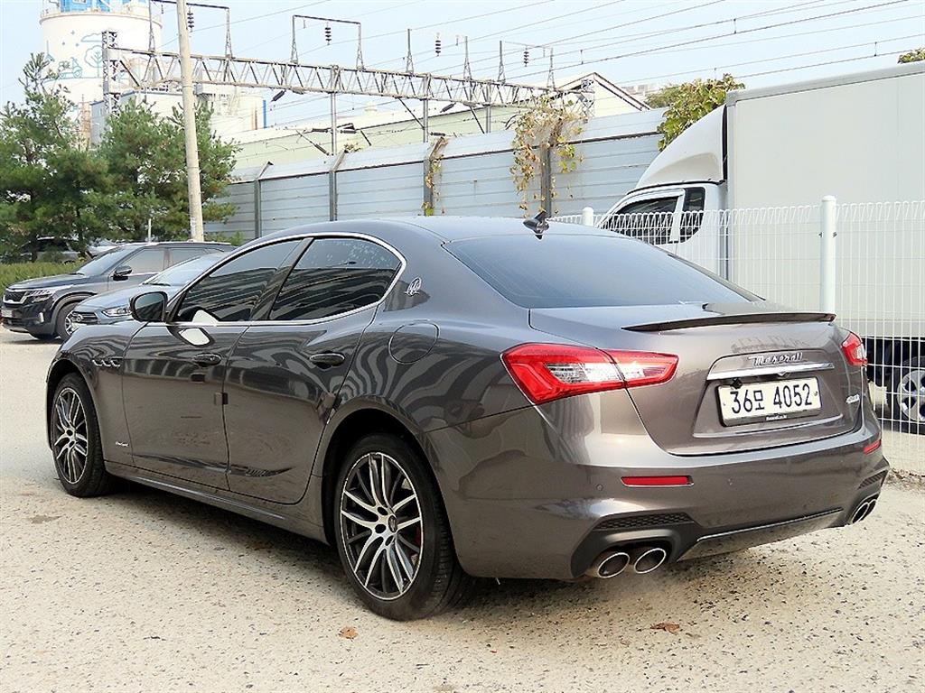 Maserati Ghibli - Vista 3