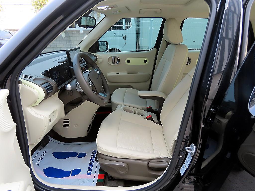 HYUNDAI Casper - Vista 5