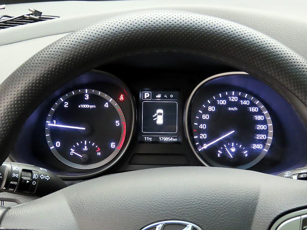 HYUNDAI Santa Fe - Vista 6