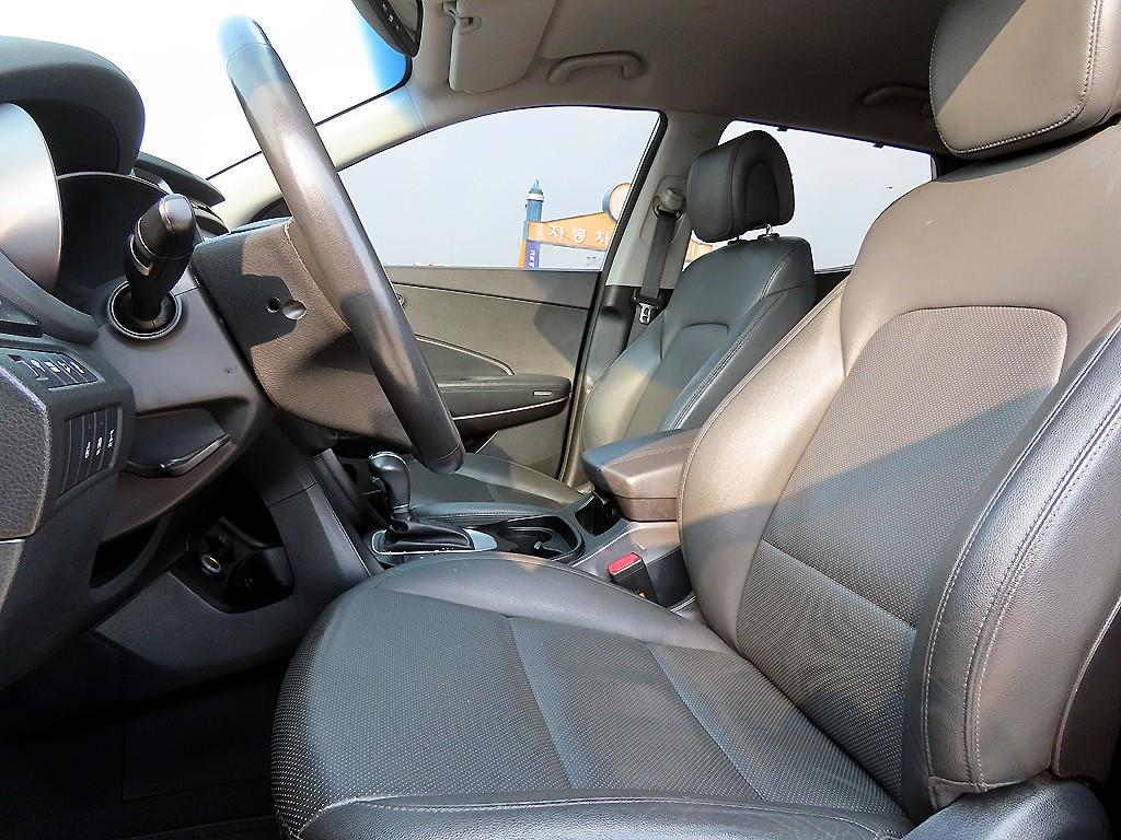 HYUNDAI Santa Fe - Vista 5