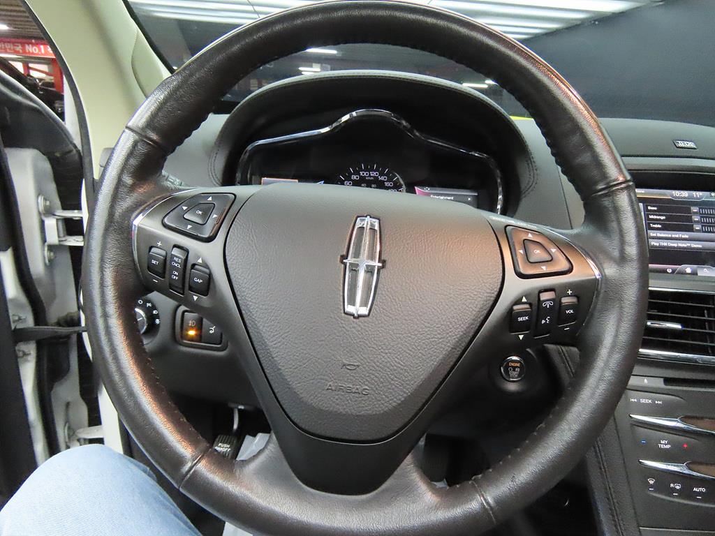 Lincoln MKT - Vista 8