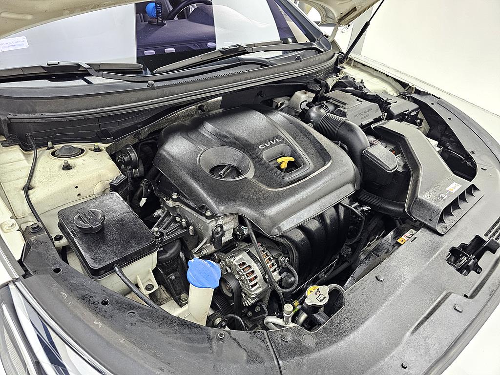 HYUNDAI Sonata - Vista 6