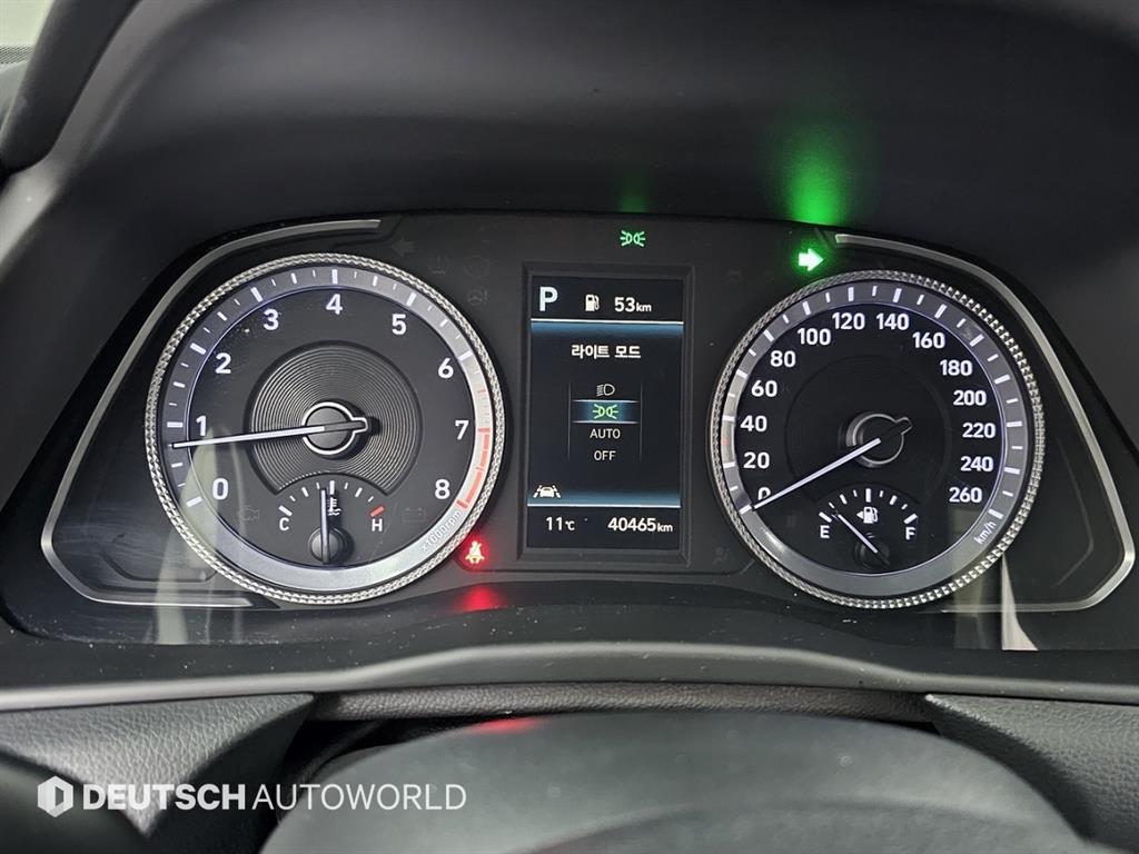 HYUNDAI Sonata - Vista 8