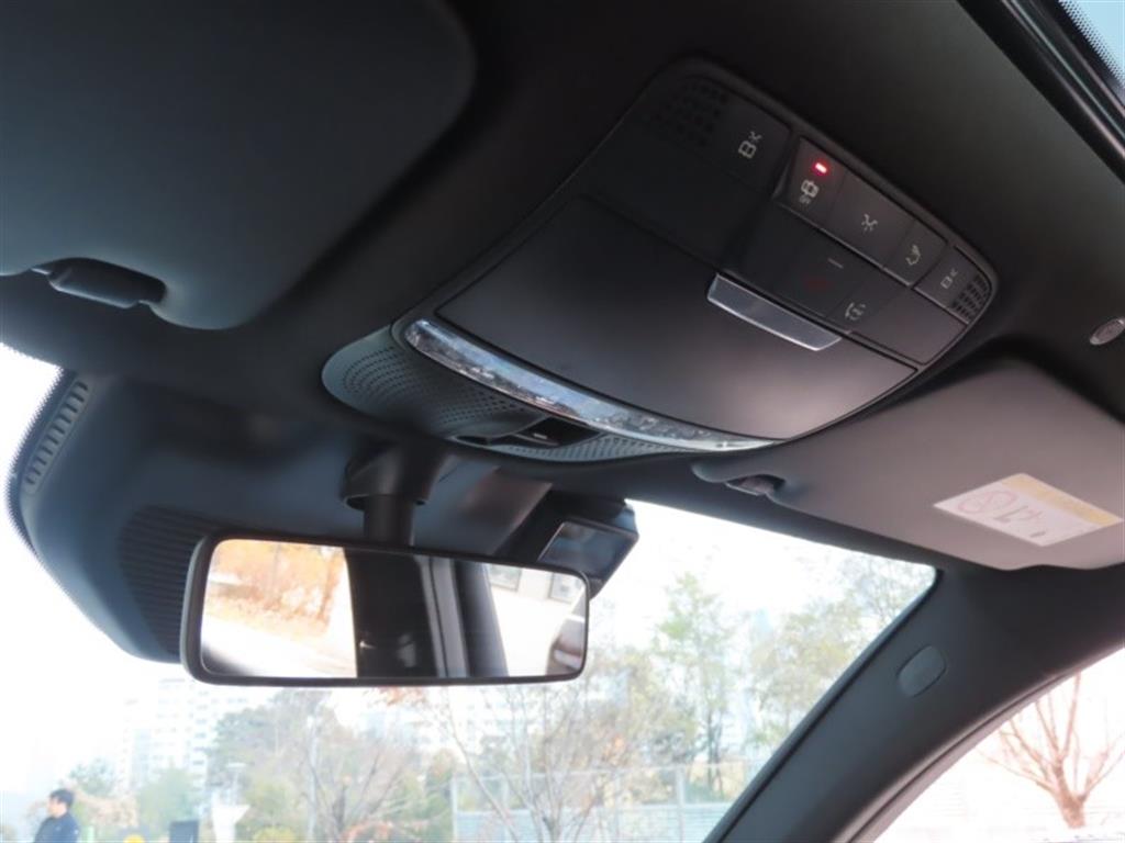 Mercedes Benz GLC Class 2020 Blanco - Importación desde Corea - HF Imports Iquique - Foto 10