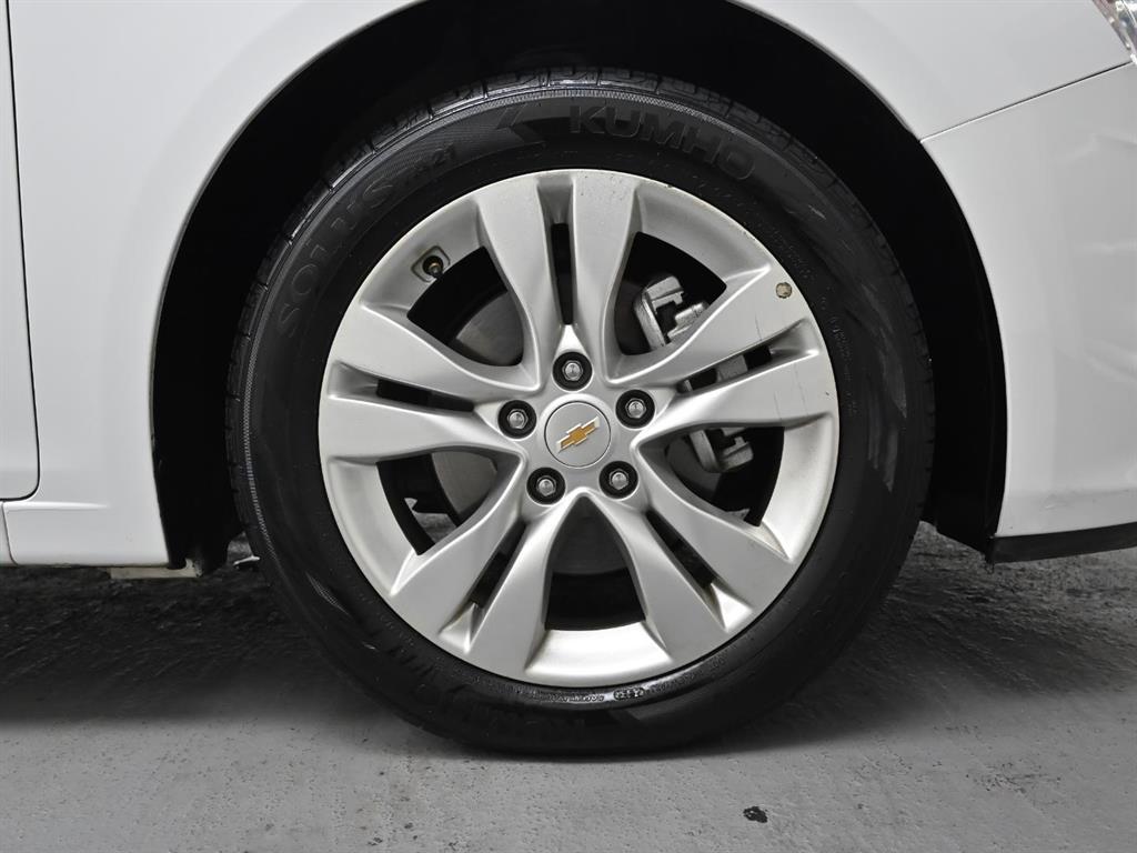 Chevrolet Cruise - Vista 5