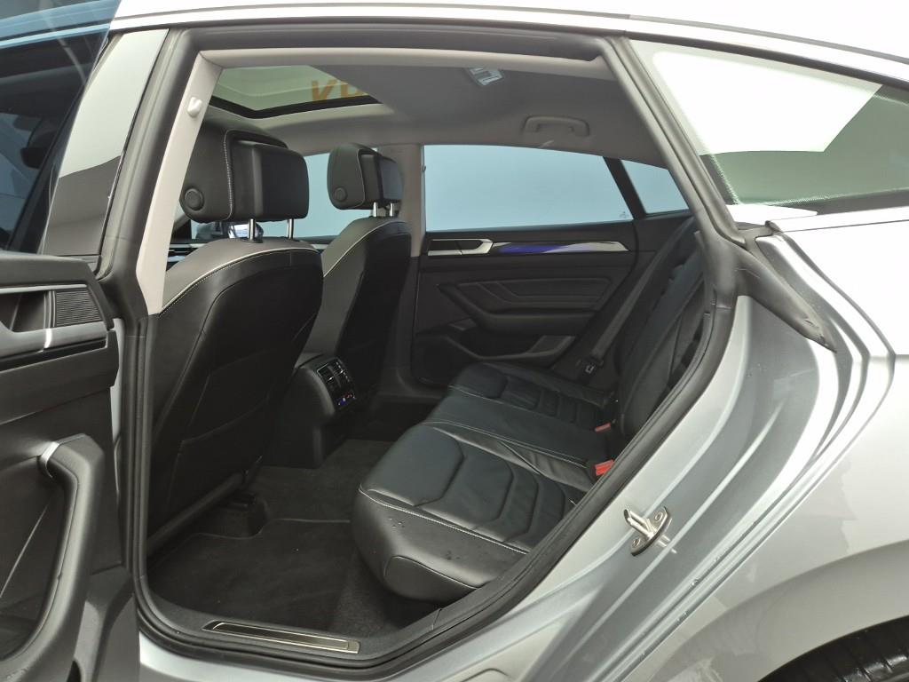 Volkswagen Arteon - Vista 12