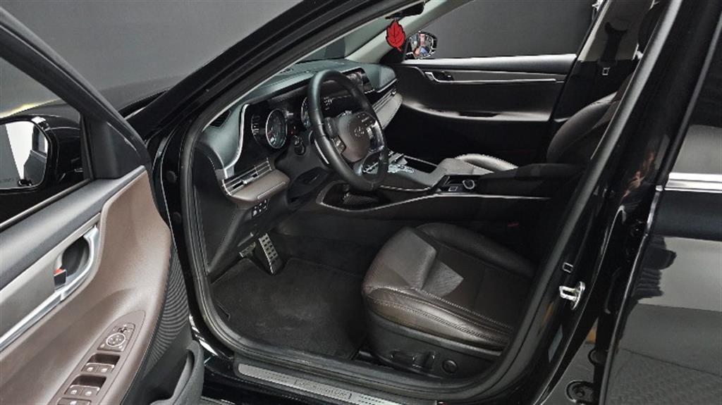 HYUNDAI Grandeur - Vista 10