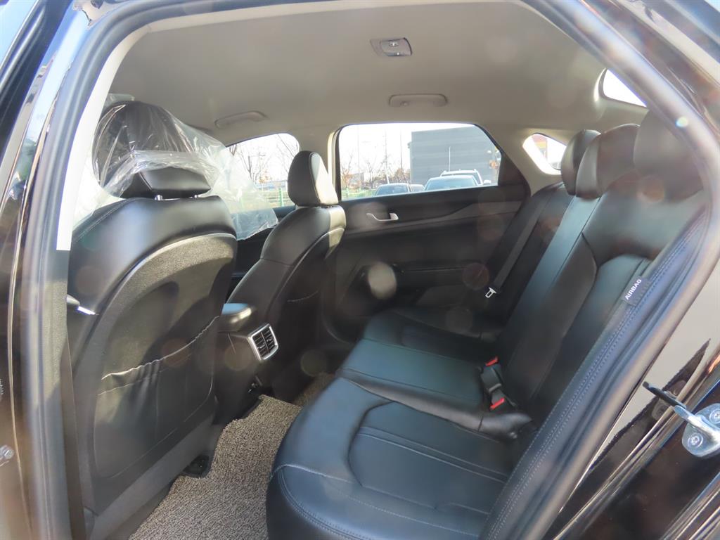 KIA K5 2022 Negro - Importación desde Corea - HF Imports Iquique - Foto 8