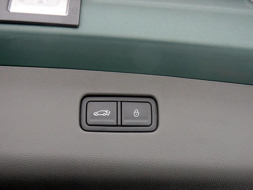 Genesis GV70 - Vista 6