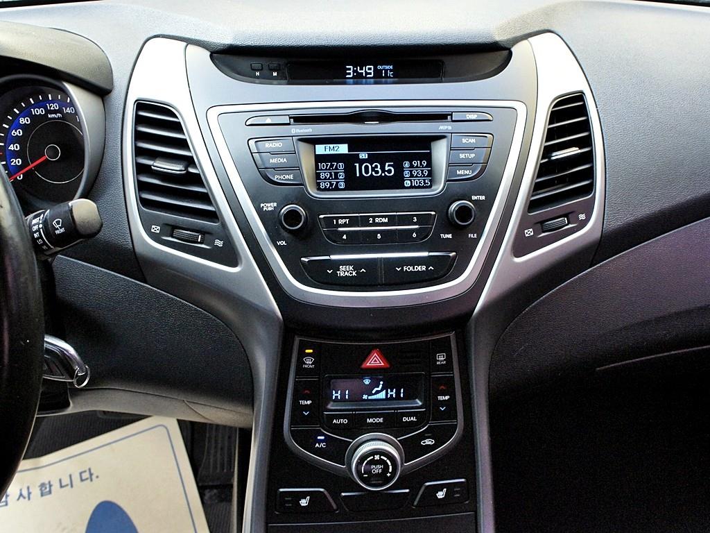 HYUNDAI Avante 2016 Gris - Importación desde Corea - HF Imports Iquique - Foto 10