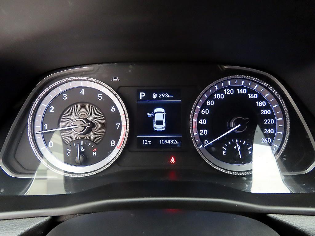 HYUNDAI Sonata - Vista 9