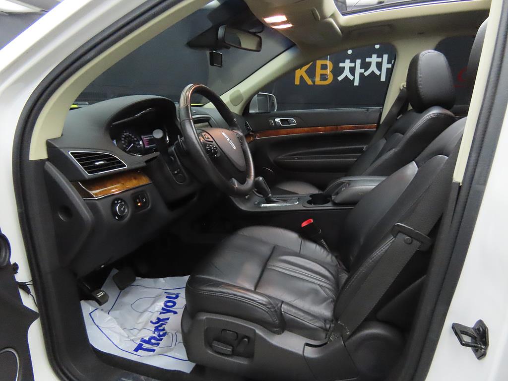 Lincoln MKT - Vista 5