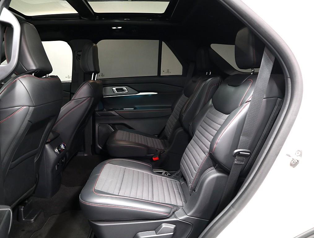 Ford Explorer - Vista 10