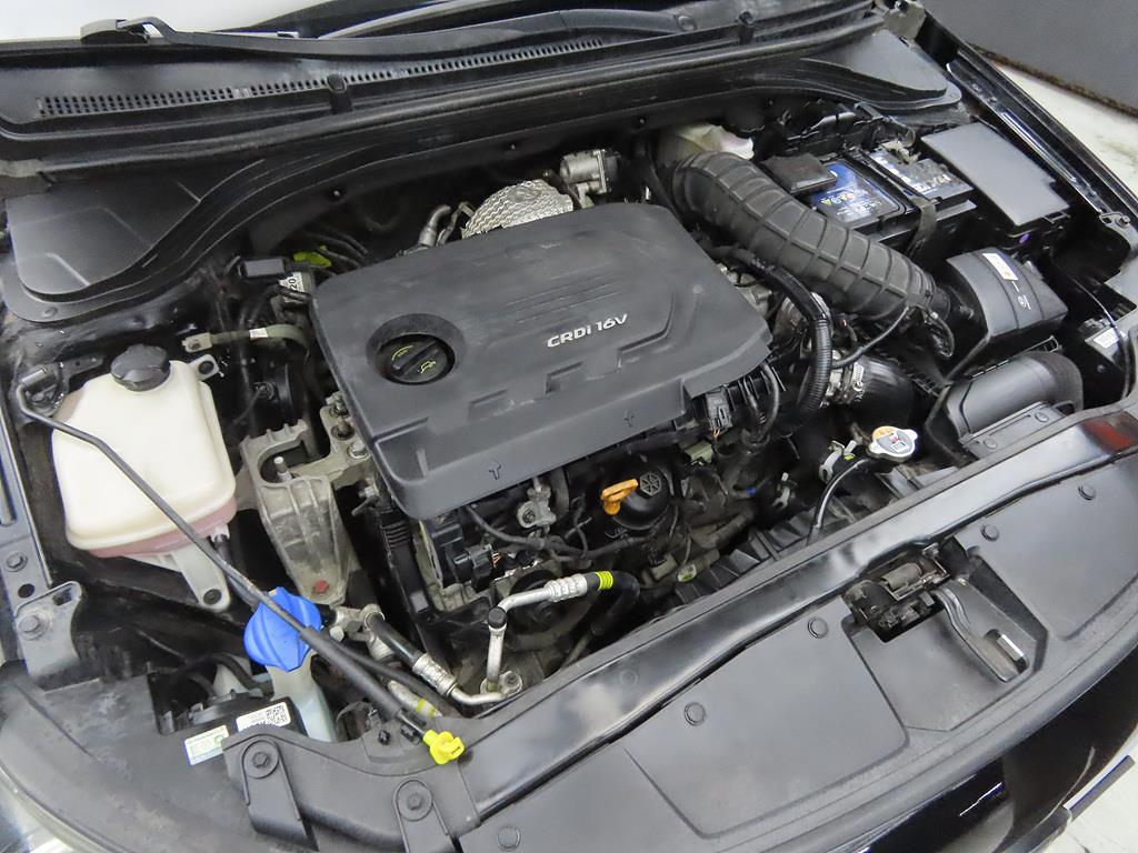 HYUNDAI Avante 2016 Negro - Importación desde Corea - HF Imports Iquique - Foto 15