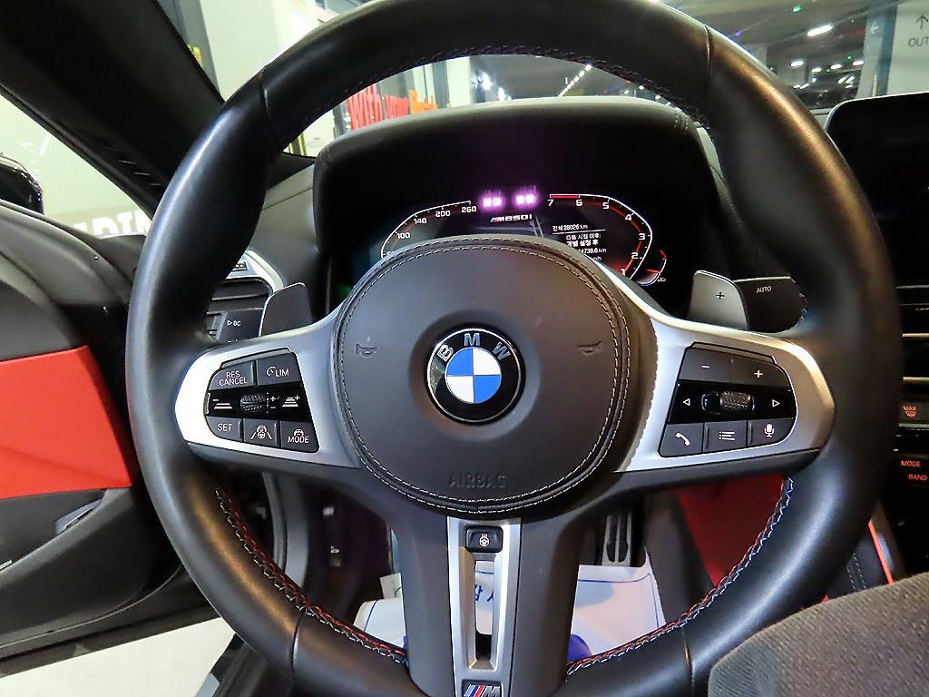 BMW 8 Series - Vista 8